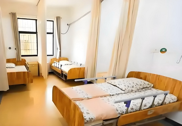 深圳纯积分入户_细节藏不住爱！白敬亭晒家意外暴露恋情？ 言必牛市了多称自己赚少钱